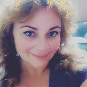 Meet your Posher, Rina